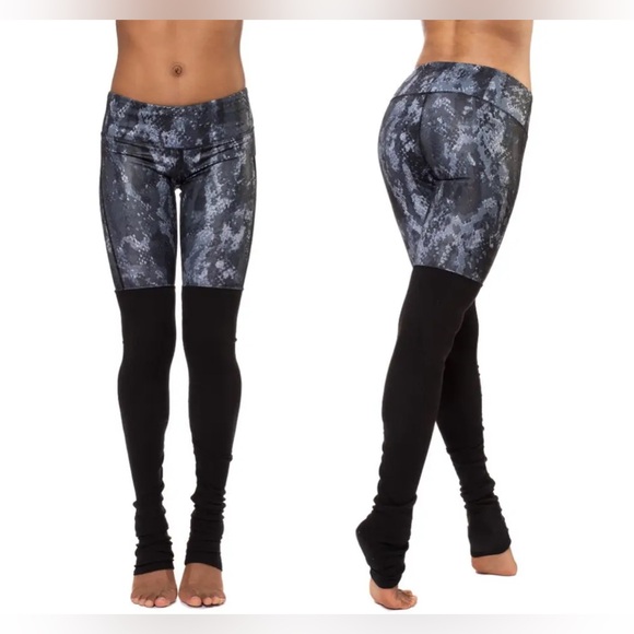 Alo Yoga Goddess Black Python Glossy Leggings🪻 - Picture 1 of 8